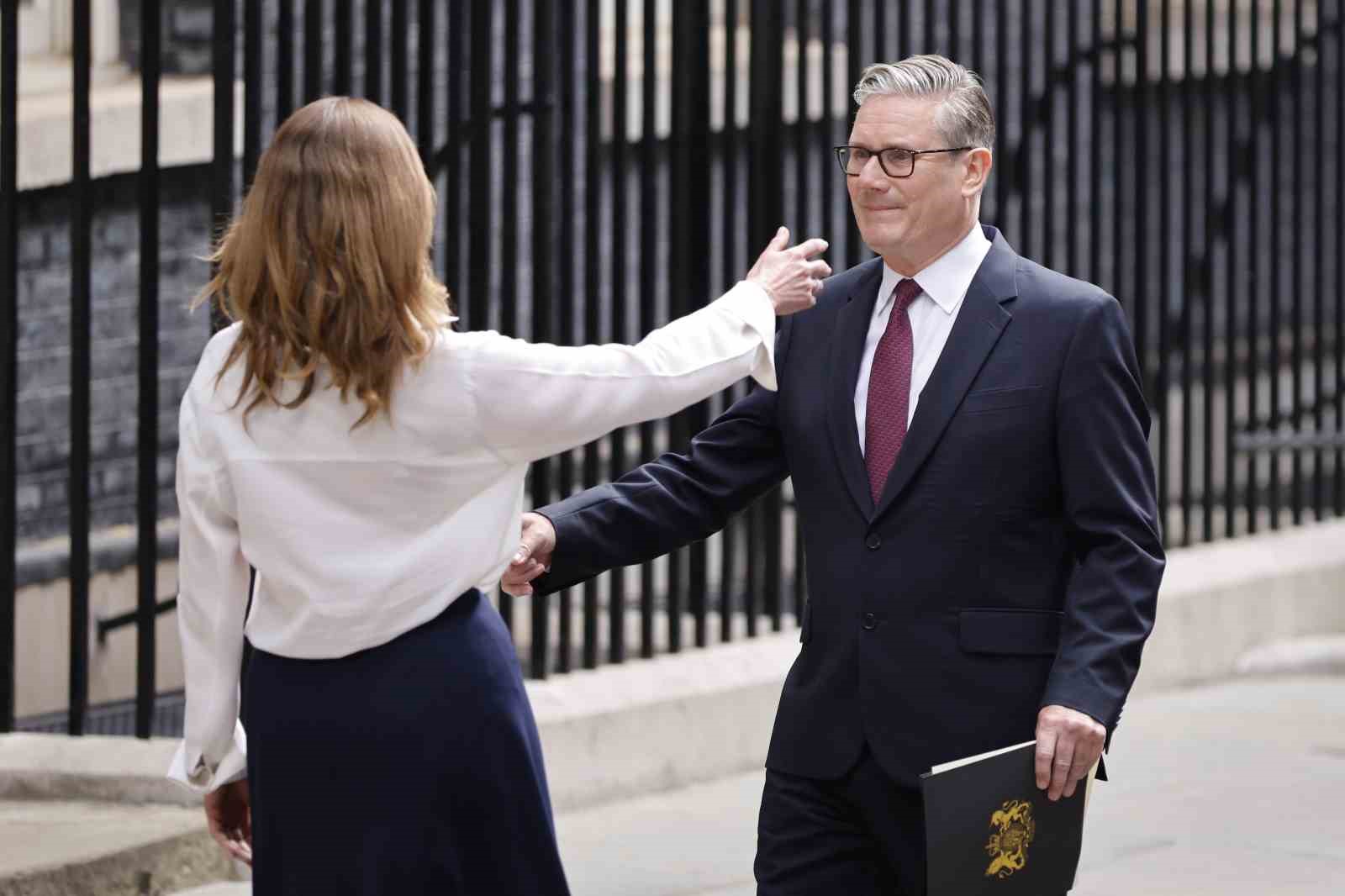 İngiltere Başbakanı Keir Starmer, istifa etti