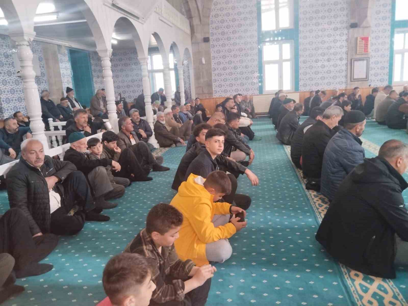Özdereli Kur’an bülbüllerinden vefalı davranış
