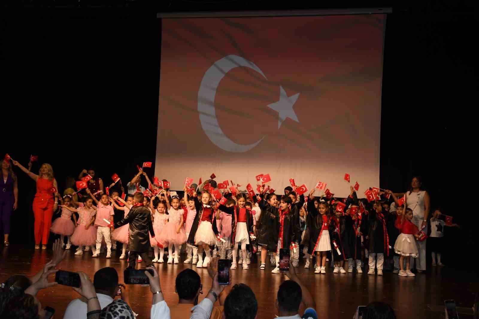 Denizli OSB Minik Hayaller Anaokulunda mezuniyet coşkusu