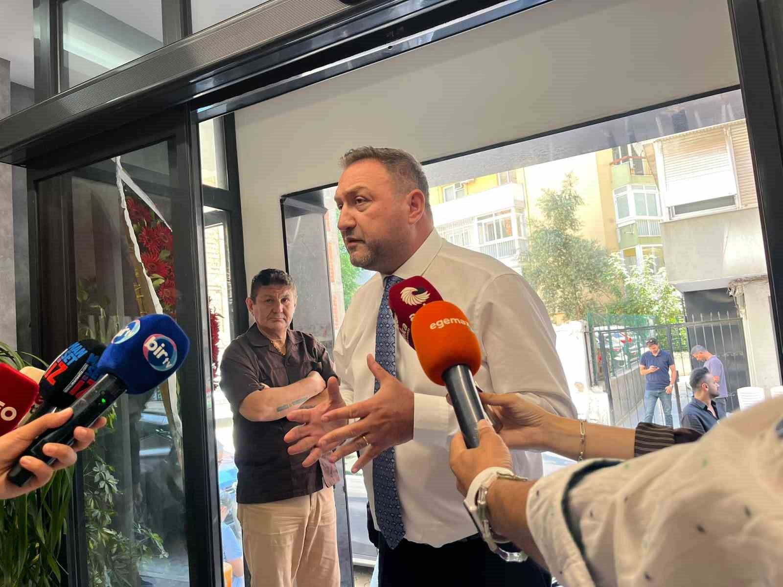 CHP İzmir’in yeni başkanı Gümrükçü olaylı geceyi anlattı