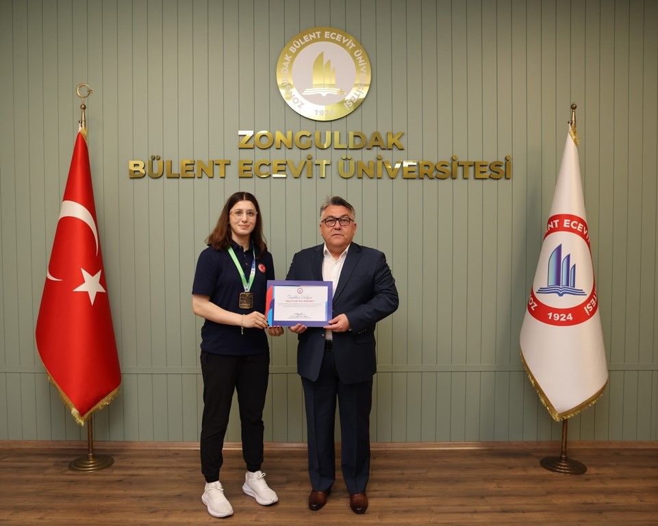Rektör Özölçer Dünya Şampiyonu Basancı’yı kabul etti