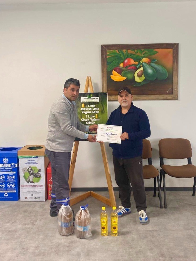 Alanya’da 3 ayda 572 litre atık yağ geri dönüşüme kazandırıldı