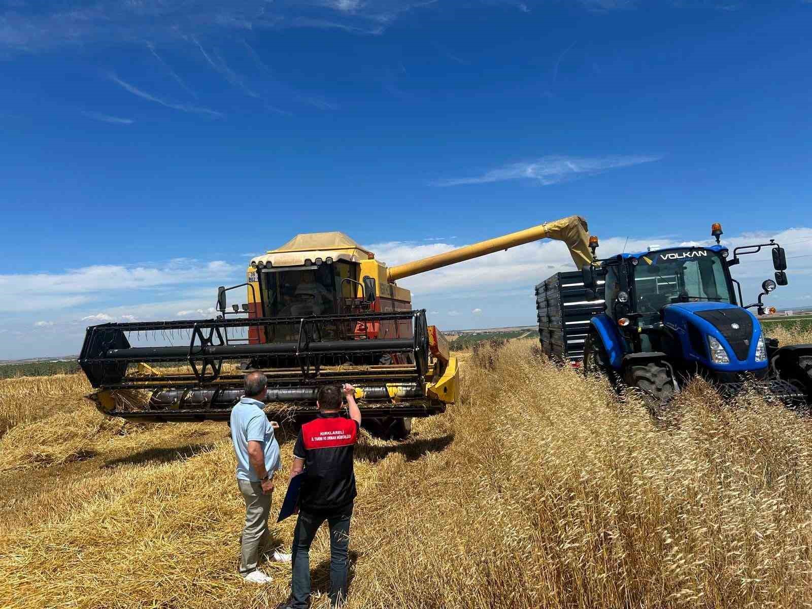 Kırklareli’nde hasat döneminde biçerdöver denetim