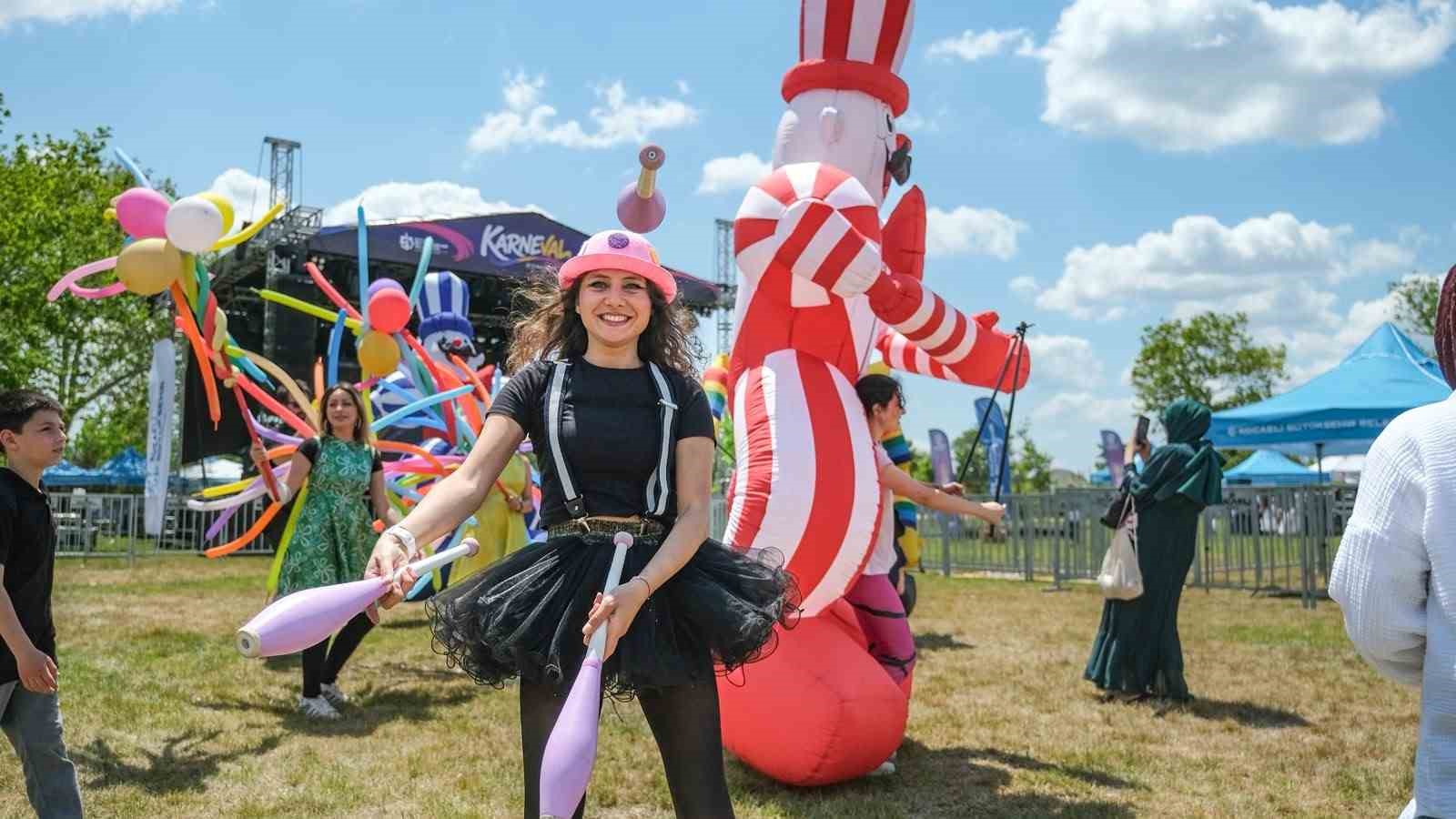 Karneval Çocuk Şenliği on binleri buluşturdu