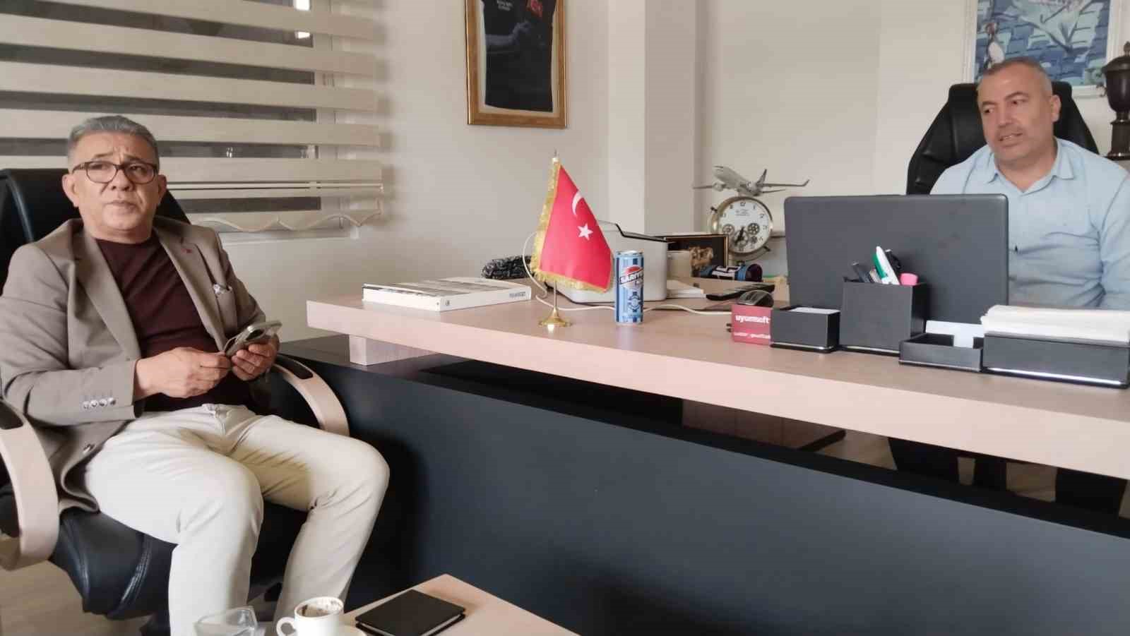 Adana Demirspor’a yerel basından 100 bin liralık destek