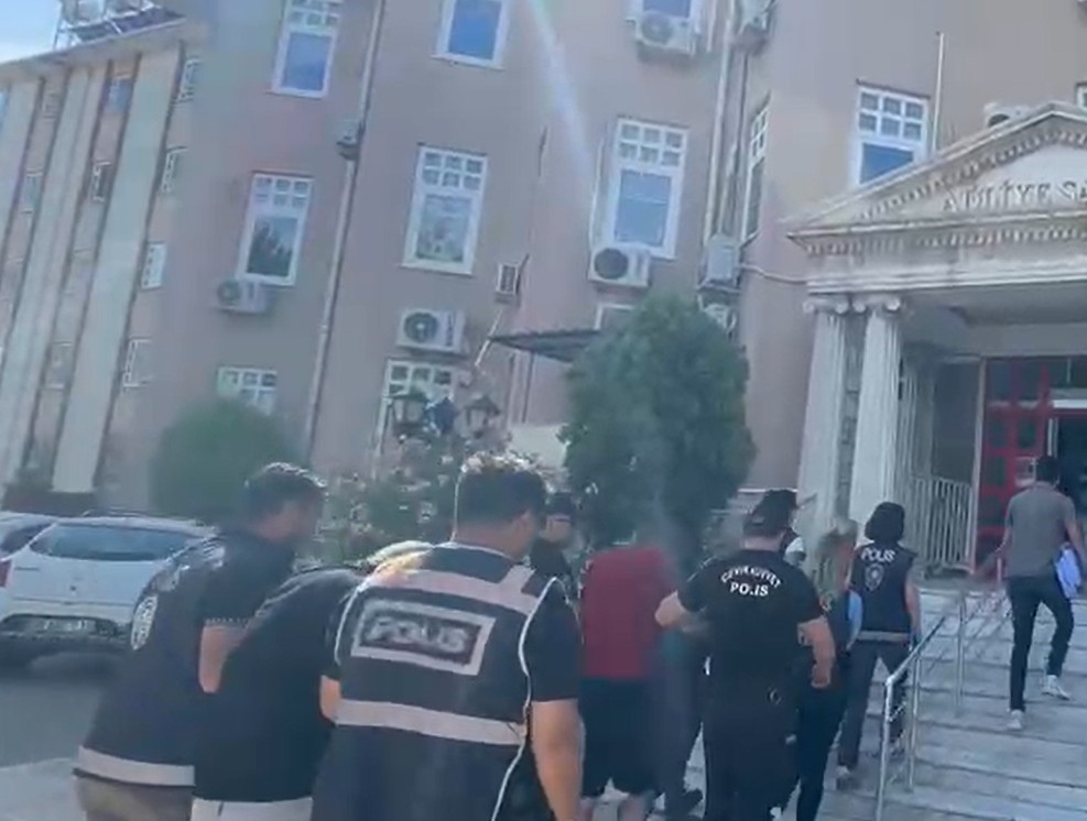 Didim’de fuhuş operasyonu: 4 tutuklama