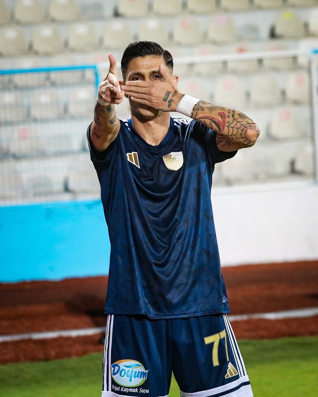 Benhur Keser Erzurumspor’a veda etti