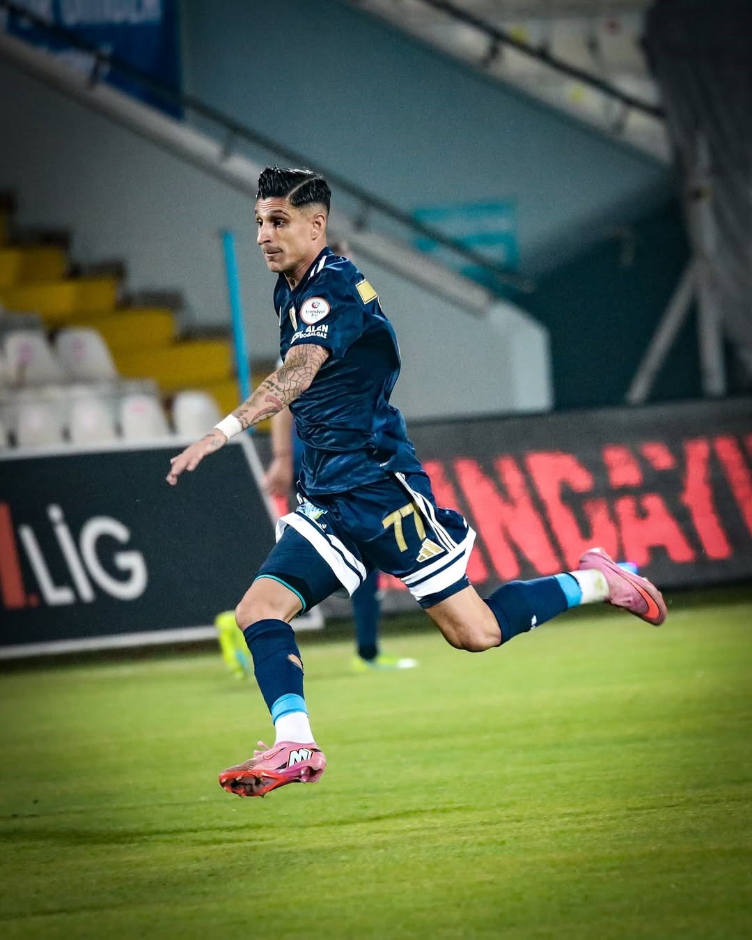 Benhur Keser Erzurumspor’a veda etti