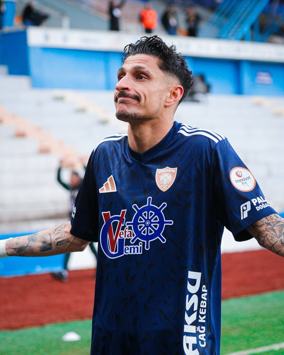 Benhur Keser Erzurumspor’a veda etti