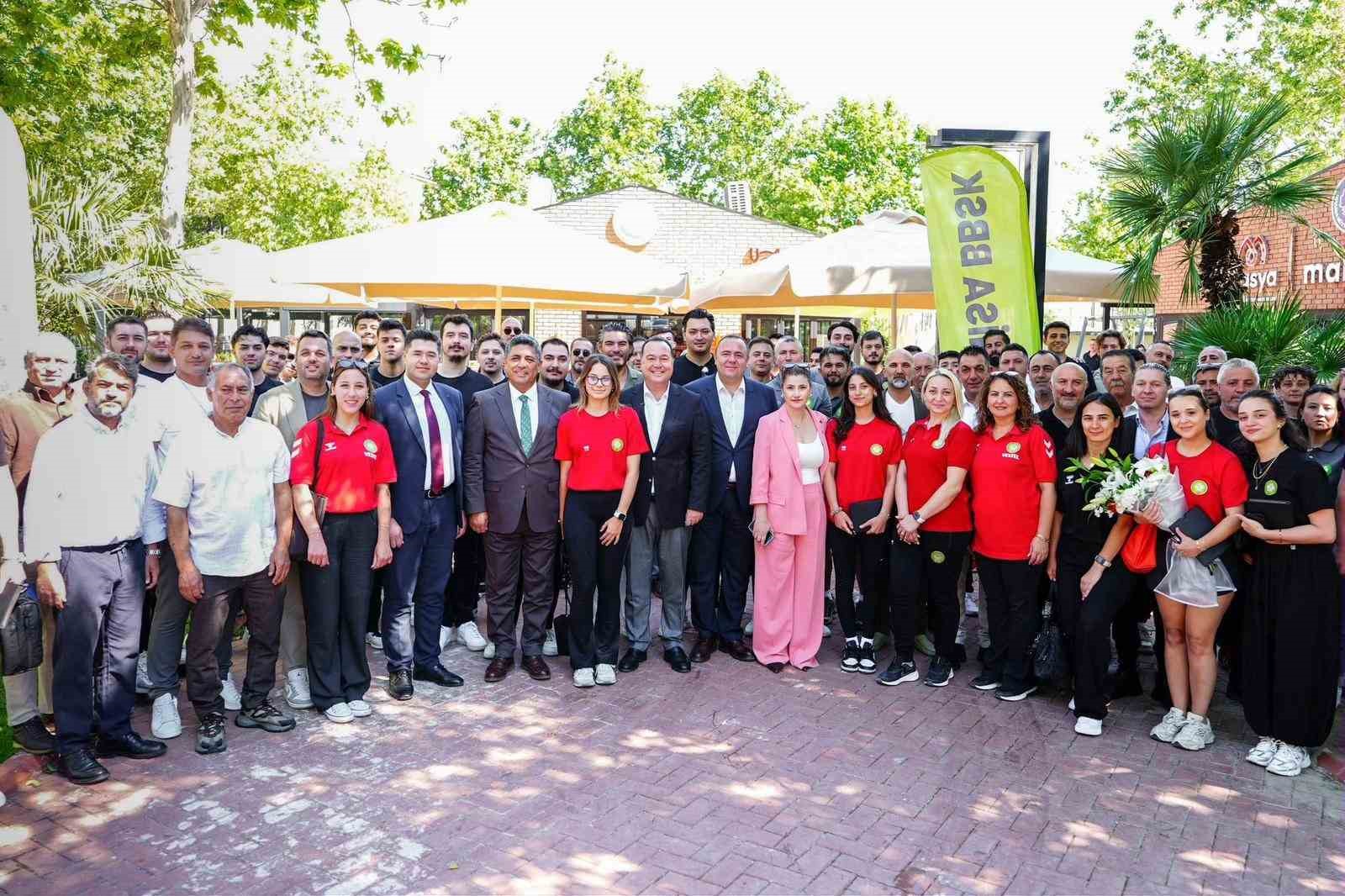 Başkan Dutlulu’dan antrenörlere güven mesajı