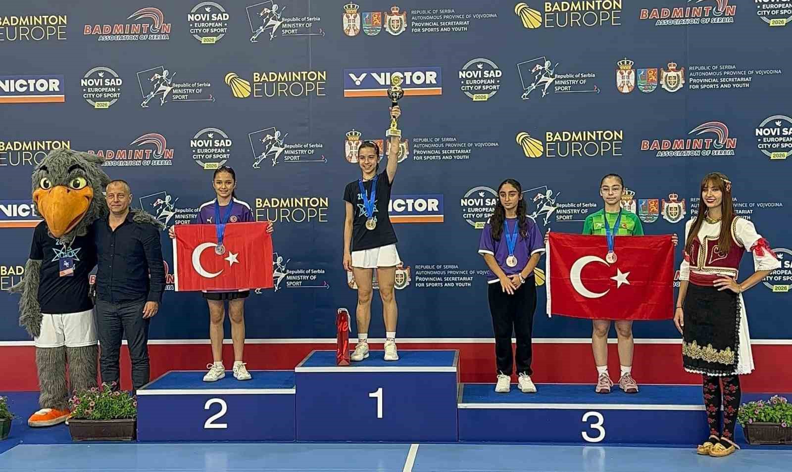 Manisalı badmintonculardan Sırbistan’da madalyalı başarı