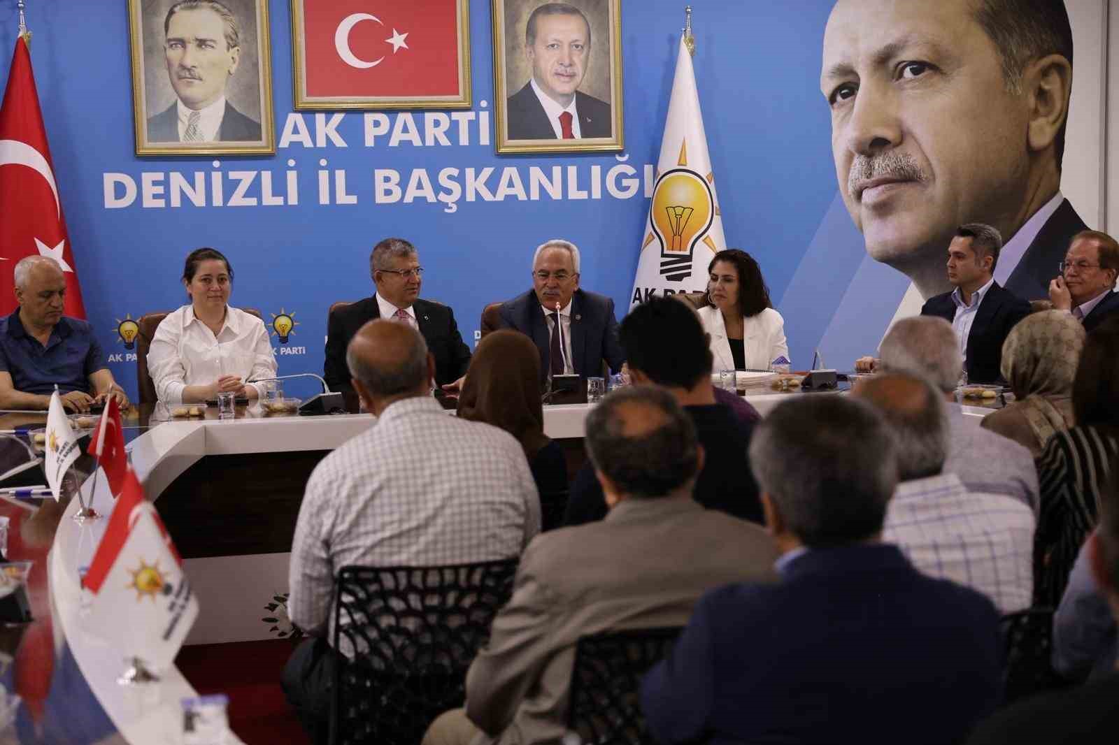 Denizli AK Parti’de ’vefa’ zirvesi