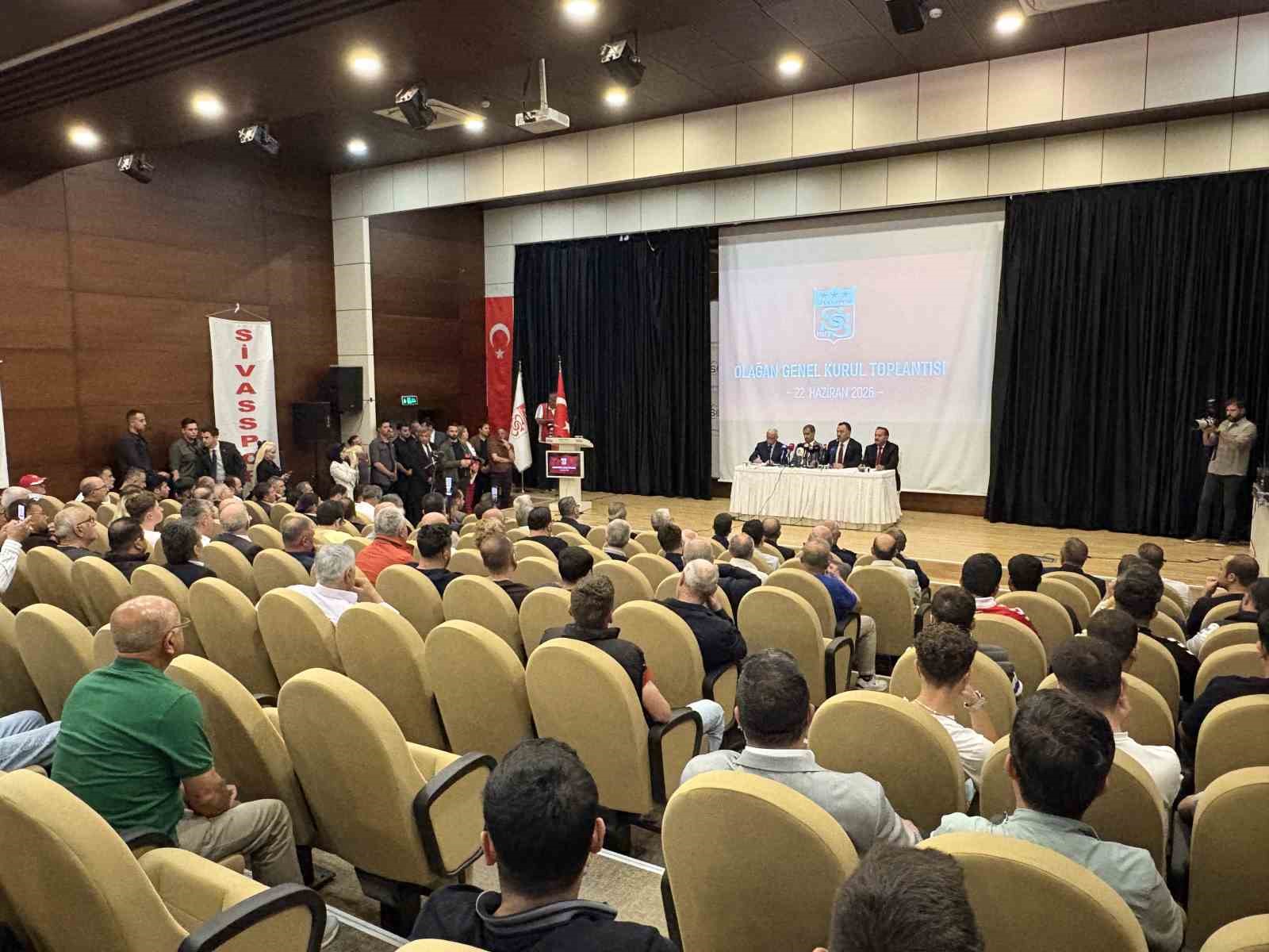 Sivasspor’a yine talip çıkmadı!