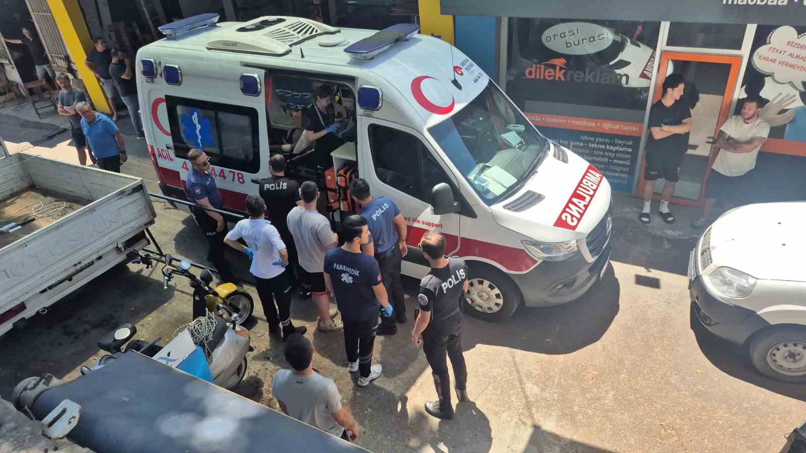 Bodrum’da bıçaklı saldırgan paniği