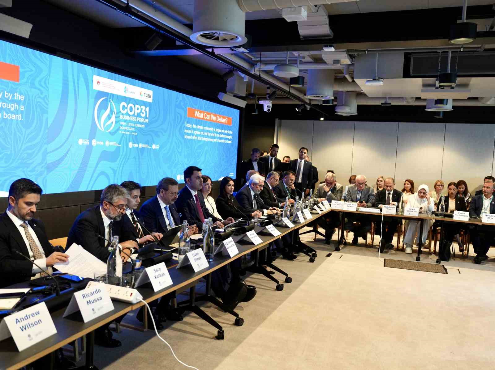 Bakan Kurum, İngiltere’de COP31 İş Dünyası Forumu’nda konuştu