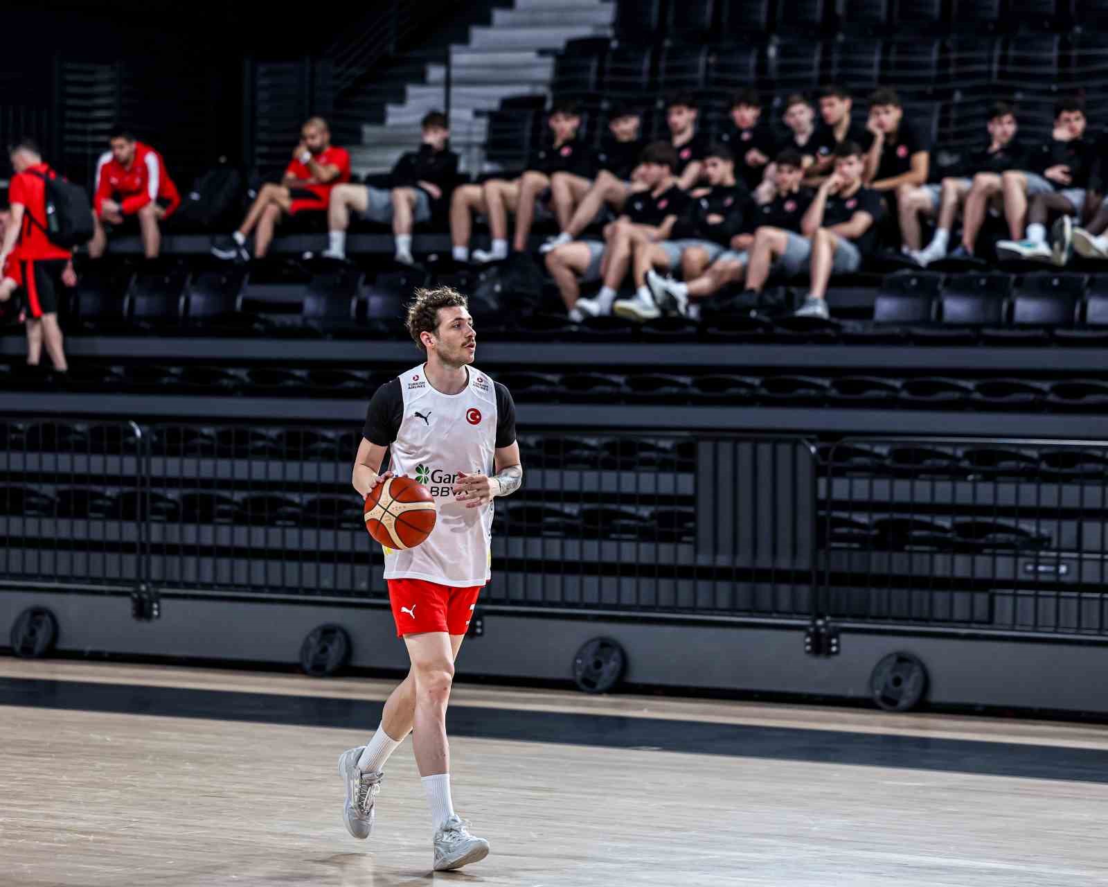 A Milli Erkek Basketbol Takımı, Bosna Hersek maçı hazırlıklarına başladı