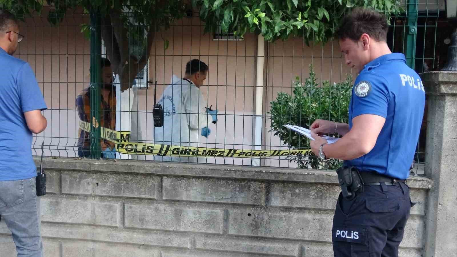 Rus turist bahçede ölü bulundu