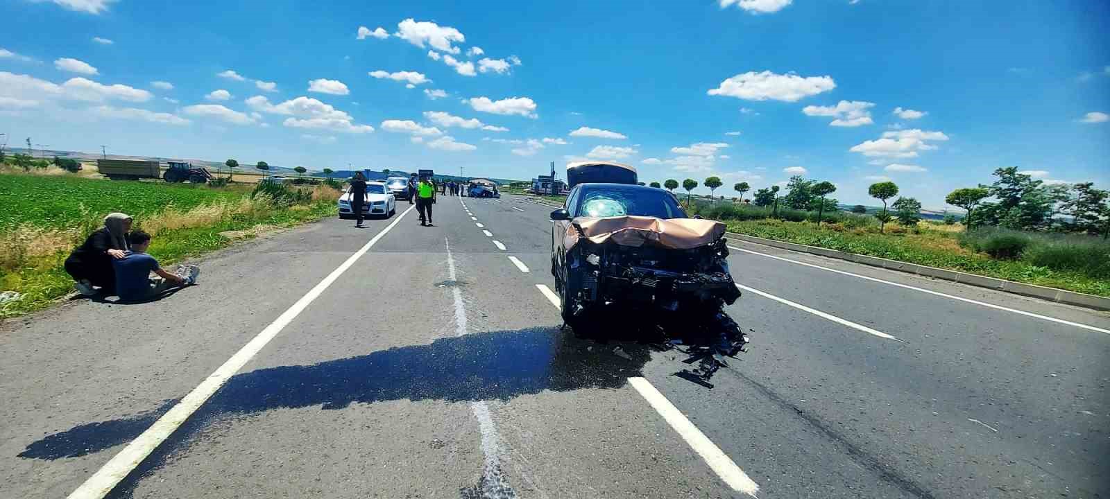 Tekirdağ’da trafik kazası: 3 yaralı