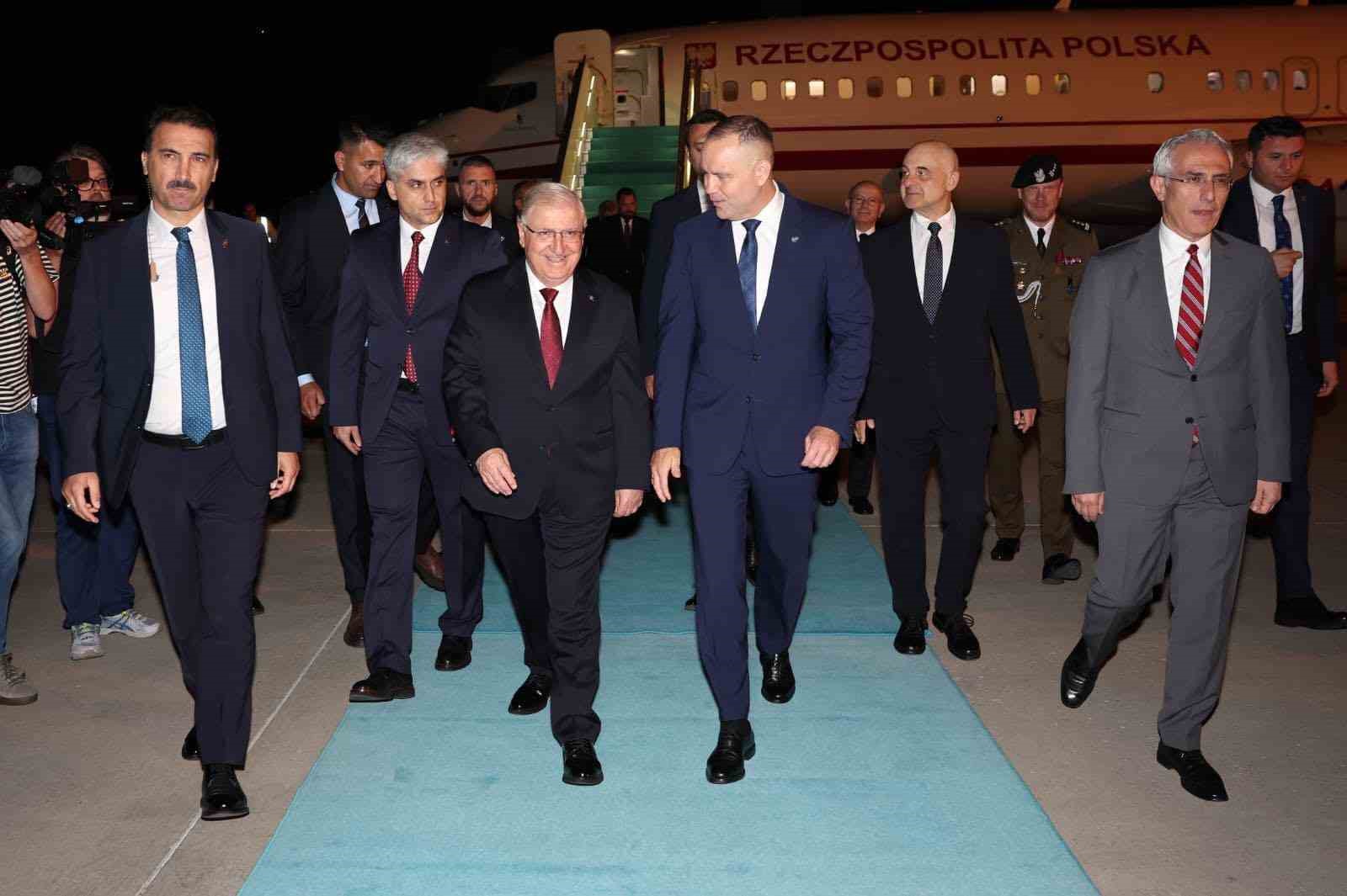 Polonya Cumhurbaşkanı Nawrocki Ankara’da