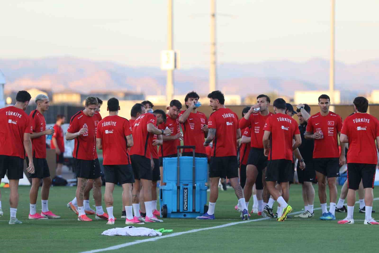 A Milli Futbol Takımı, ABD maçı hazırlıklarına devam etti