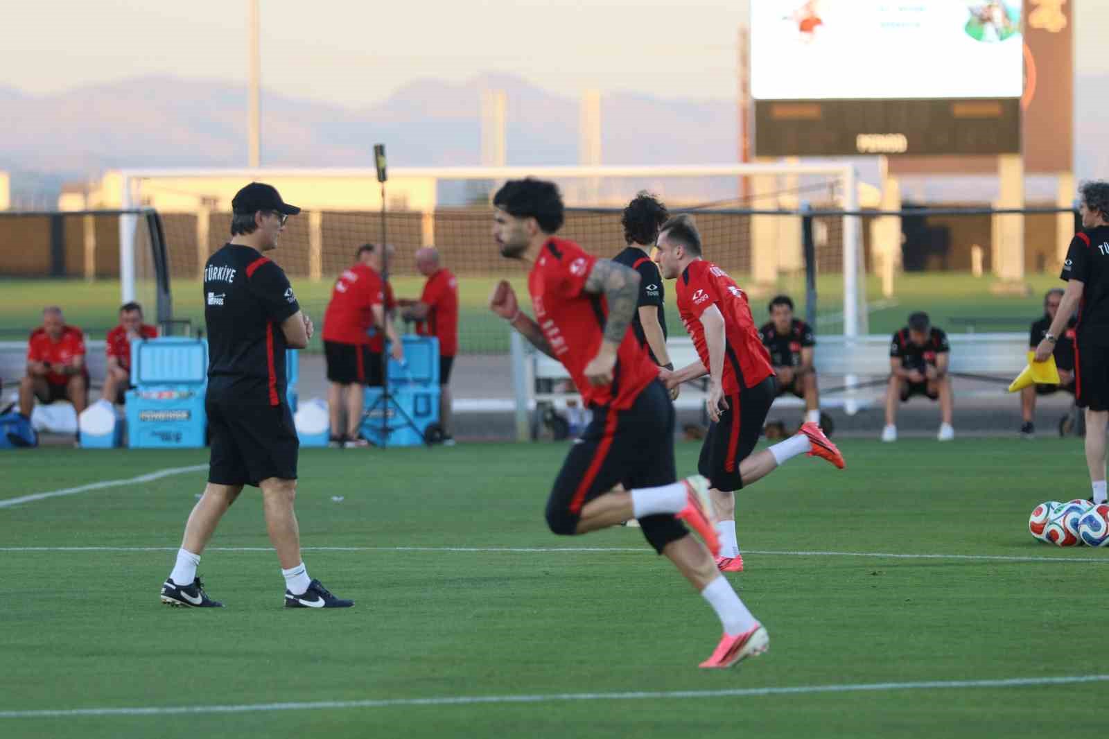 A Milli Futbol Takımı, ABD maçı hazırlıklarına devam etti