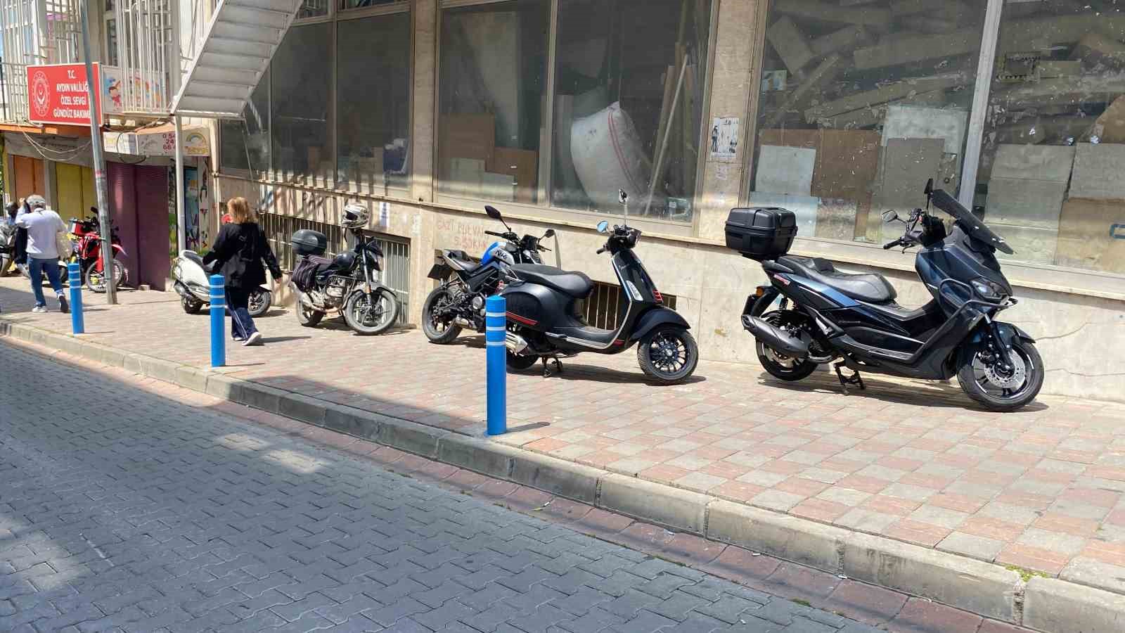Yoğun trafikten kaçan vatandaşlar motosiklete yöneliyor