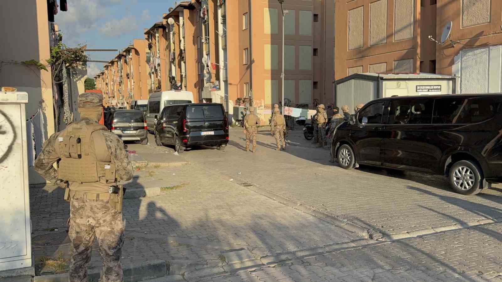 Yasa dışı bahis şebekesine şafak baskını: 67 gözaltı