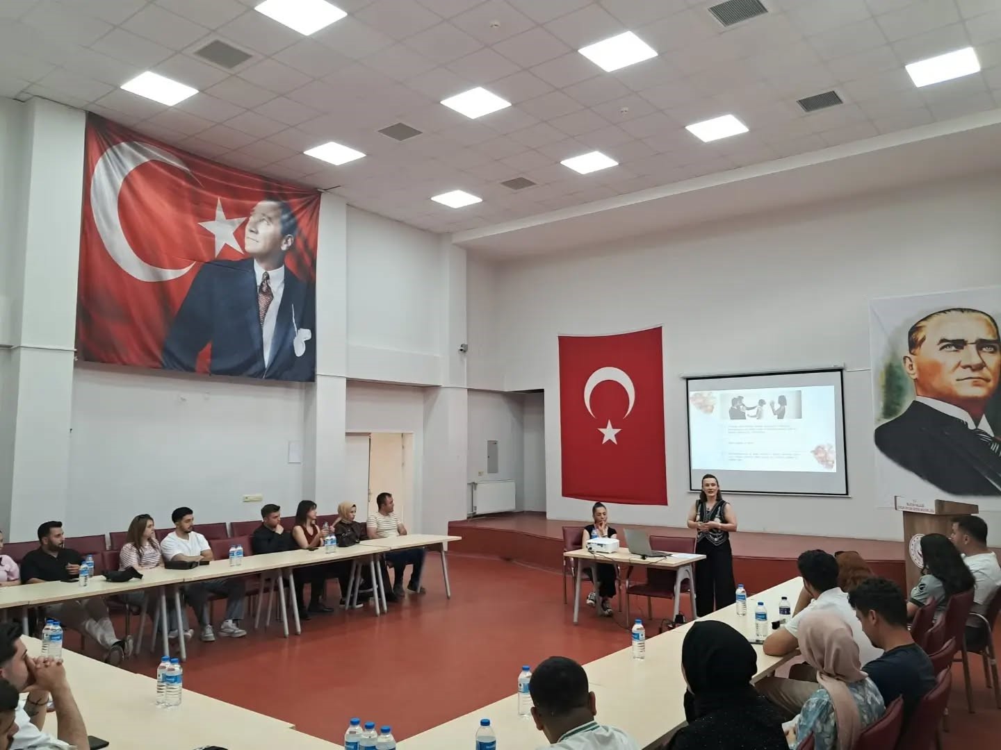 Evlenecek gençlere eğitim ve sağlık desteği
