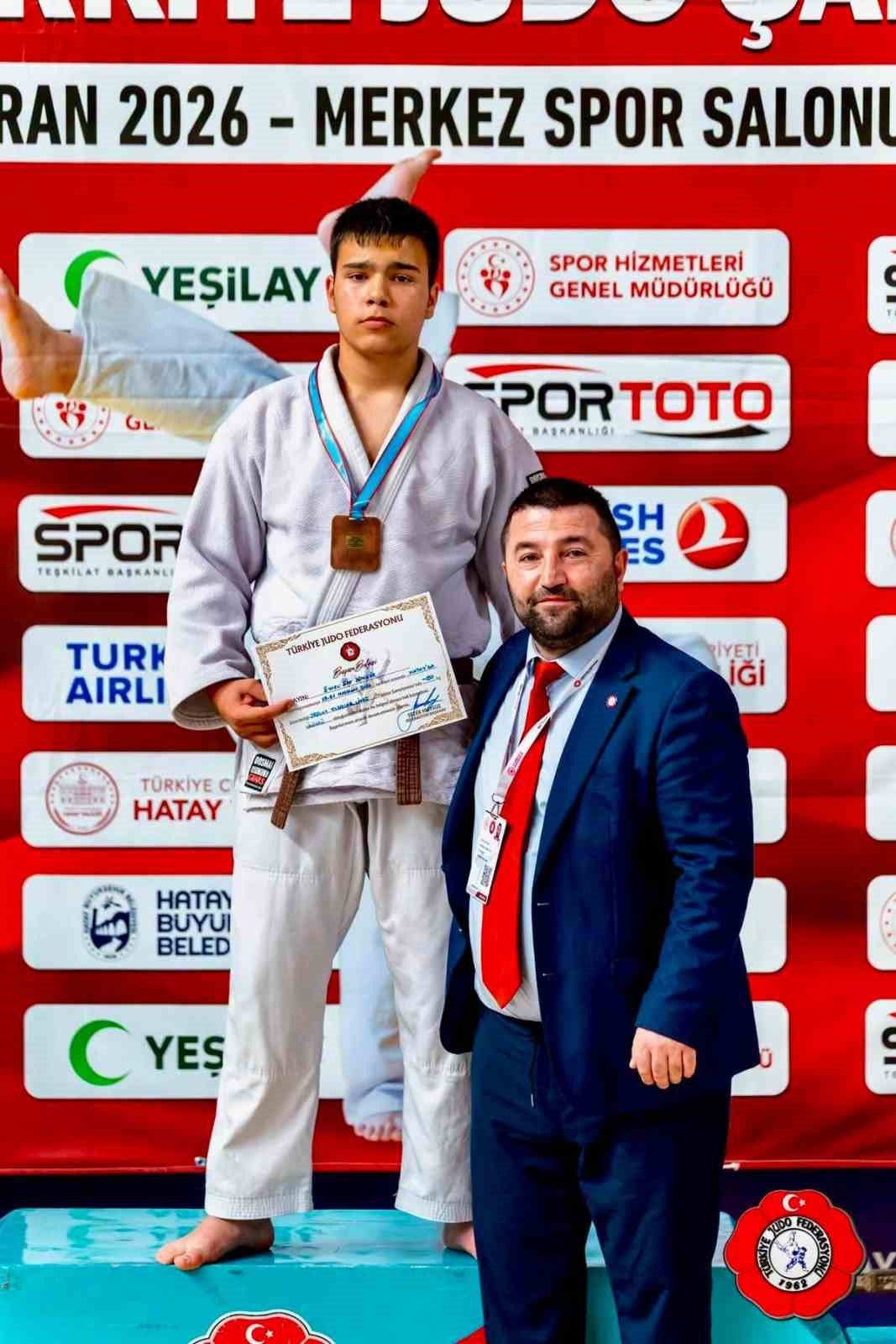 Bilecikli sporcu Türkiye üçüncüsü oldu, Avrupa kupası bileti aldı