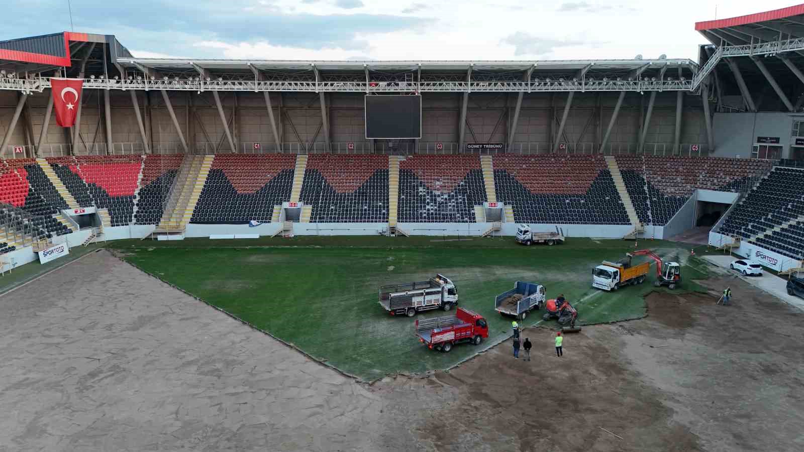 Çorum Şehir Stadyumu’nda Süper Lig mesaisi