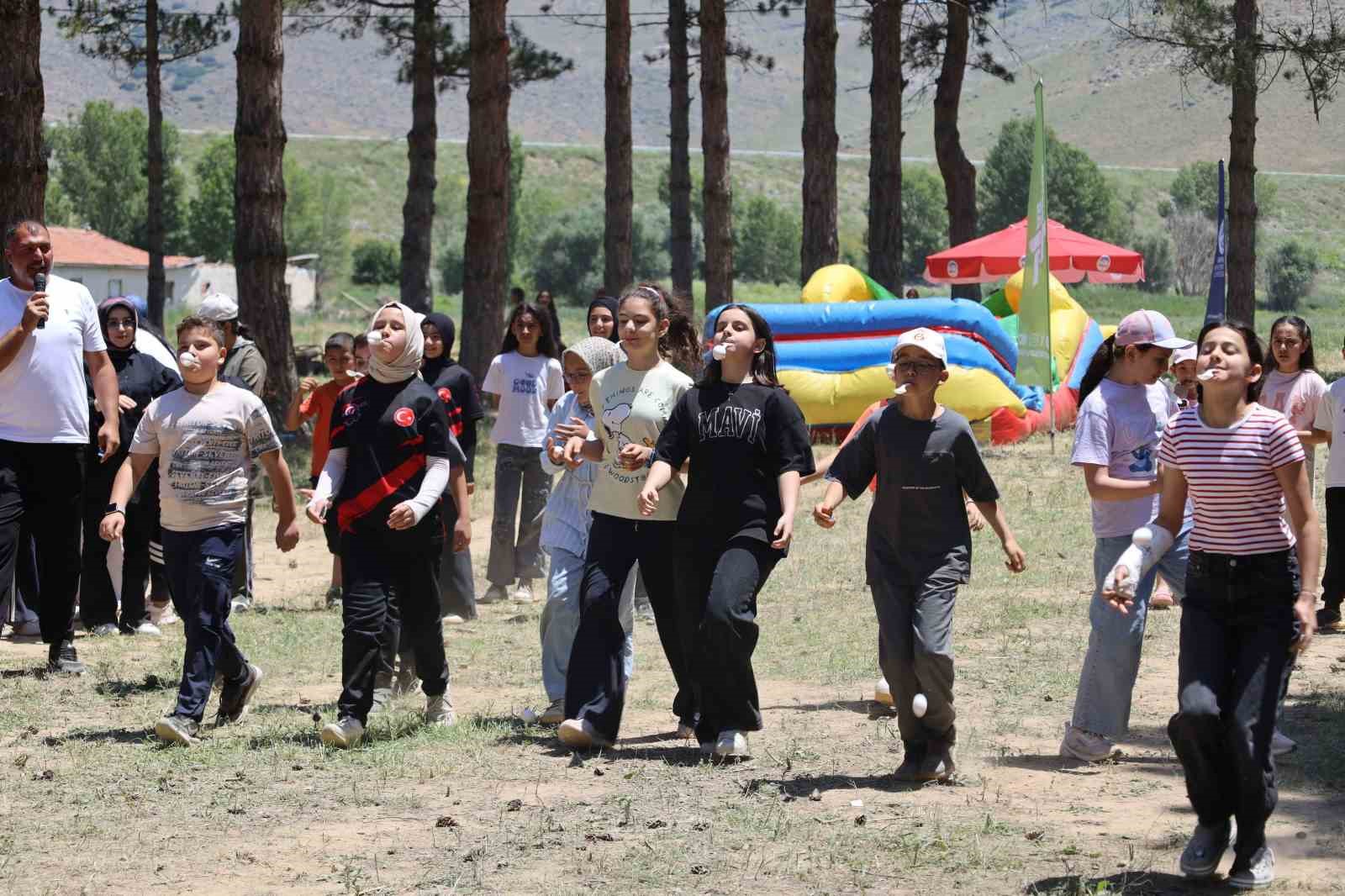 Yahyalı Gençler ERVA Spor Kulübü öğrencileri, Fidanlık AR-GE Merkezi’nde buluştu