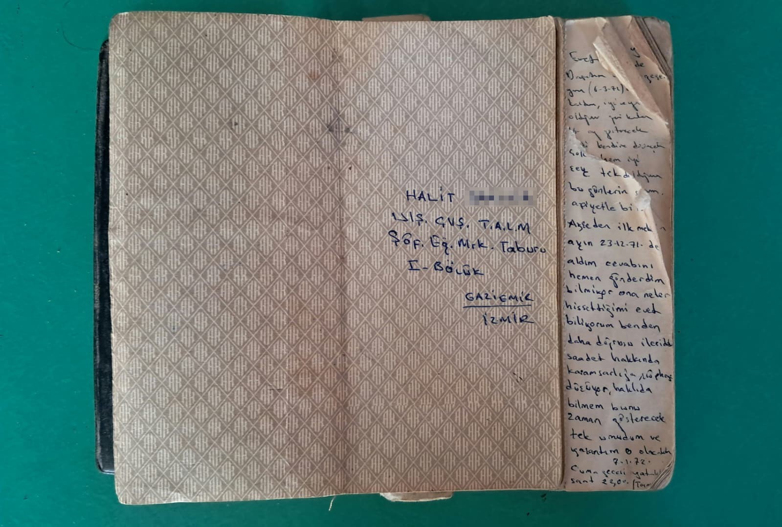 55 yıllık asker hatıra defteri, bir aşkı, ayrılığı ve dönemin izlerini gün yüzüne çıkardı