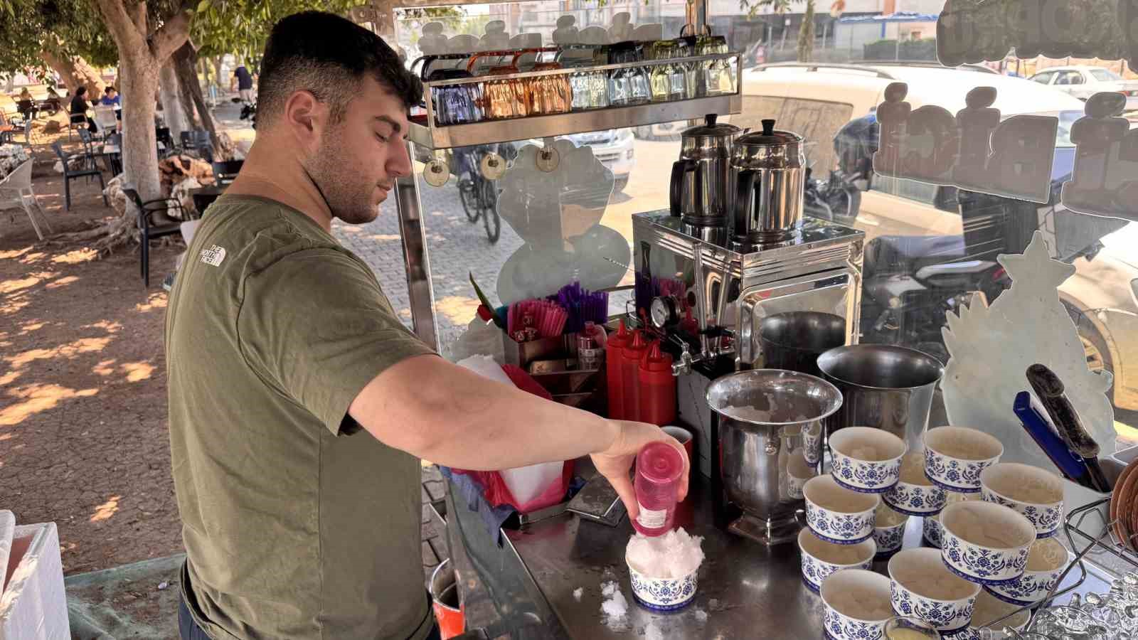 Adana’da hava sıcaklıklarının yükselmesiyle ’bici bici’ satışları başladı