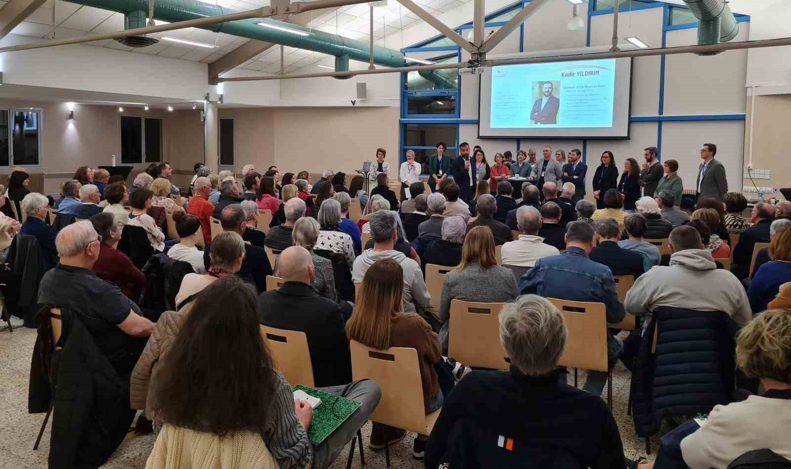 Denizlili Başkan, Fransızların gönlünü kazandı