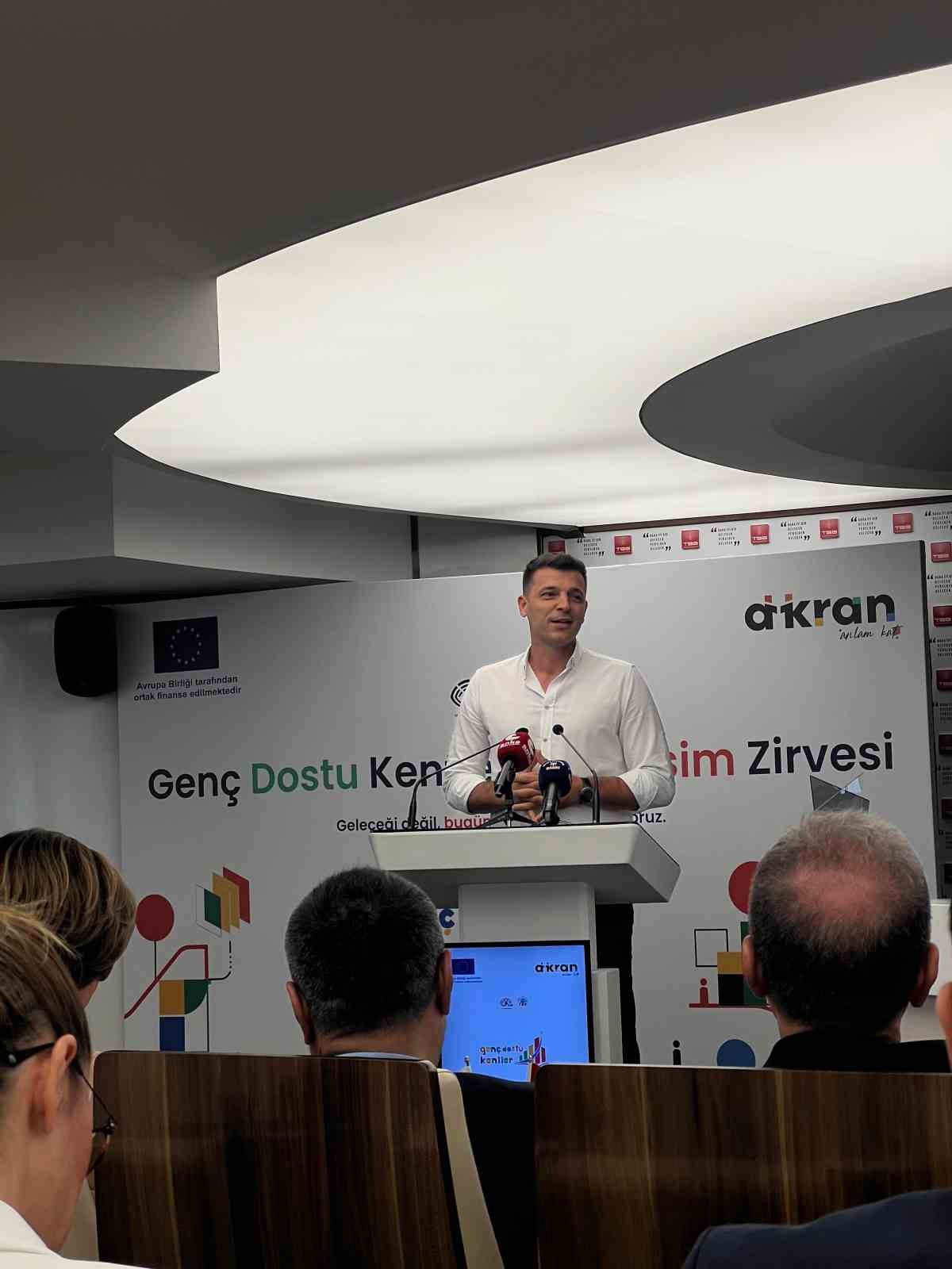 Denizli Büyükşehire ’Genç Dostu Kent: İyi Yönetişim Teşvik’ ödülü