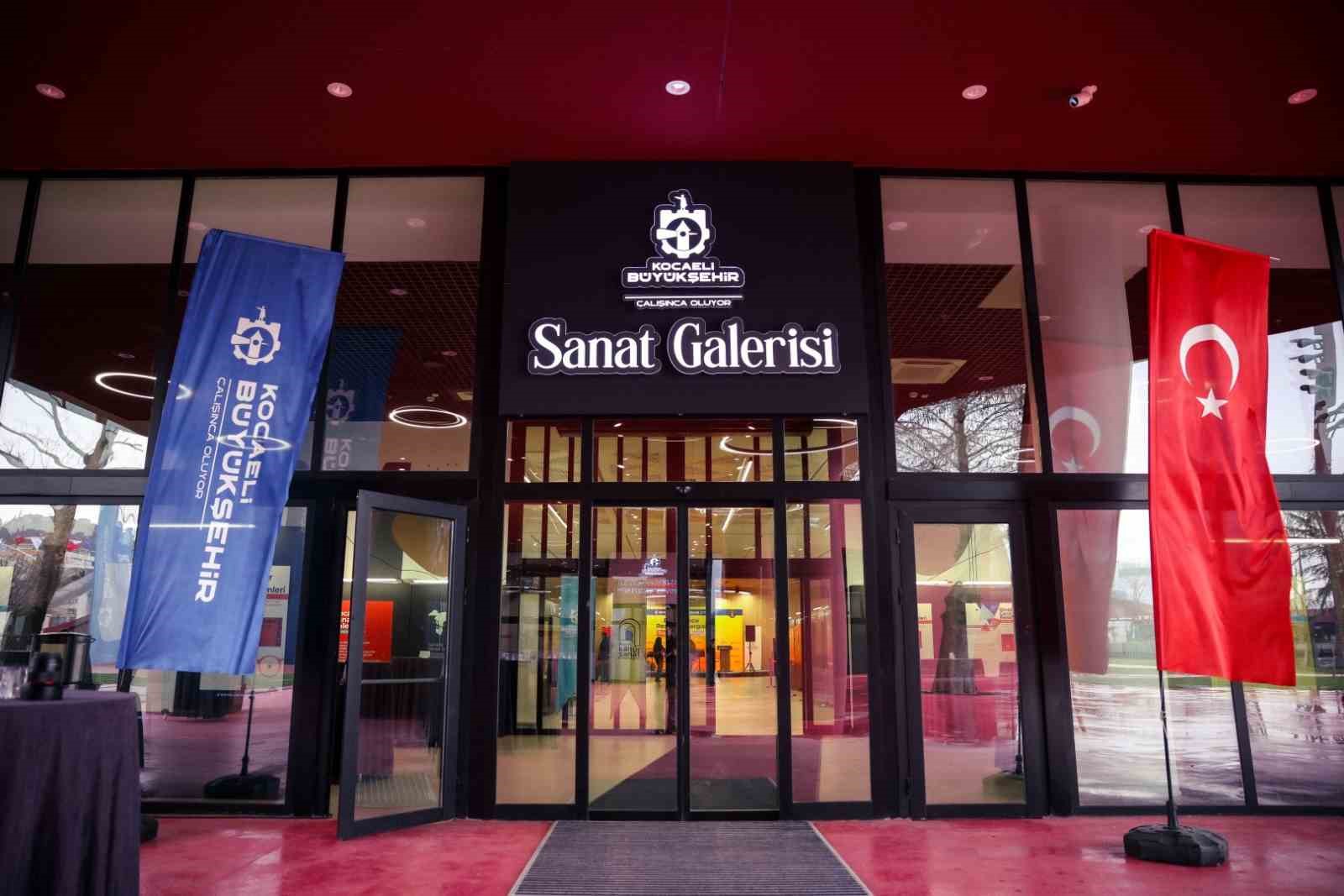 İzmit Millet Bahçesi, yeni yüzüyle kültür, sanat ve eğlencenin kalbi haline geldi
