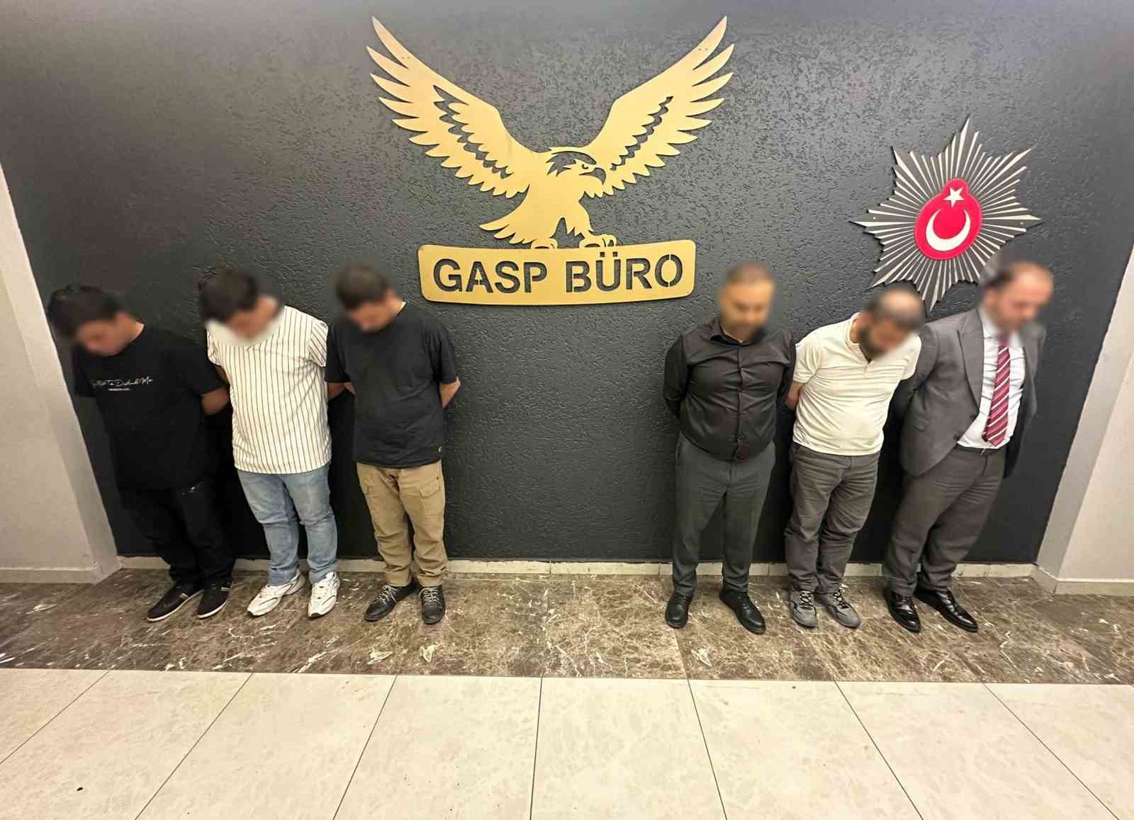 AVM’de sözde denetim yapan 6 şüpheli Ankara’da yakalandı