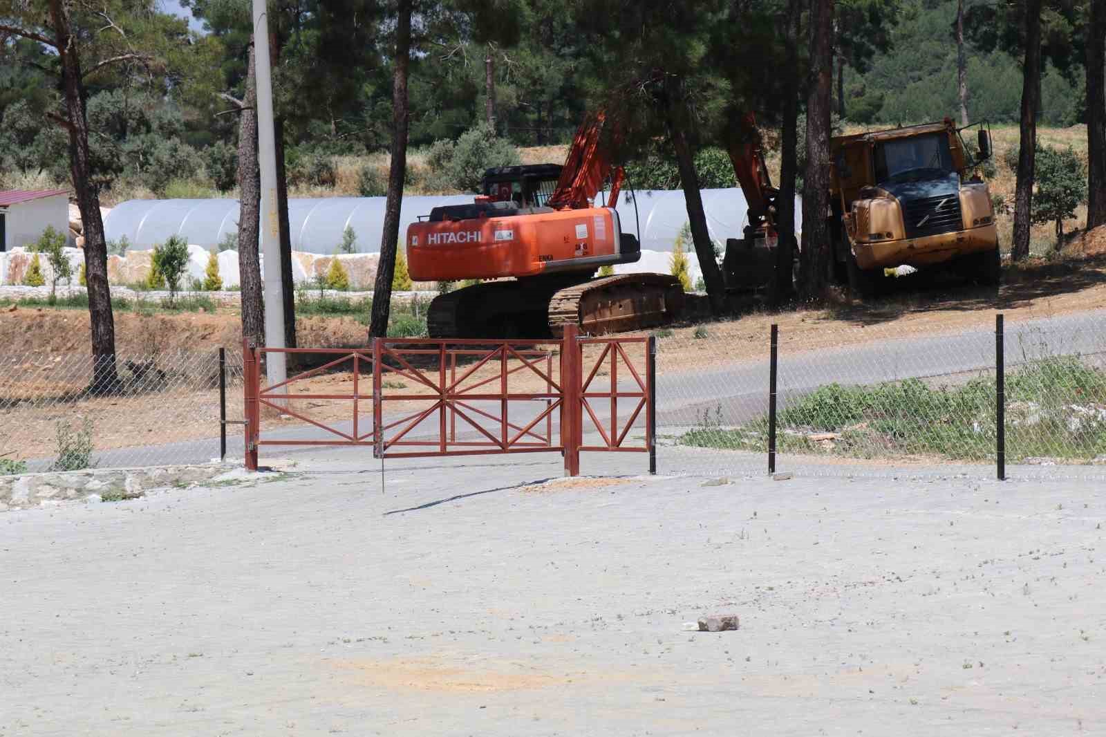 Örentaht Mahallesi’ndeki sosyal tesislerdeki eksikler tamamlandı