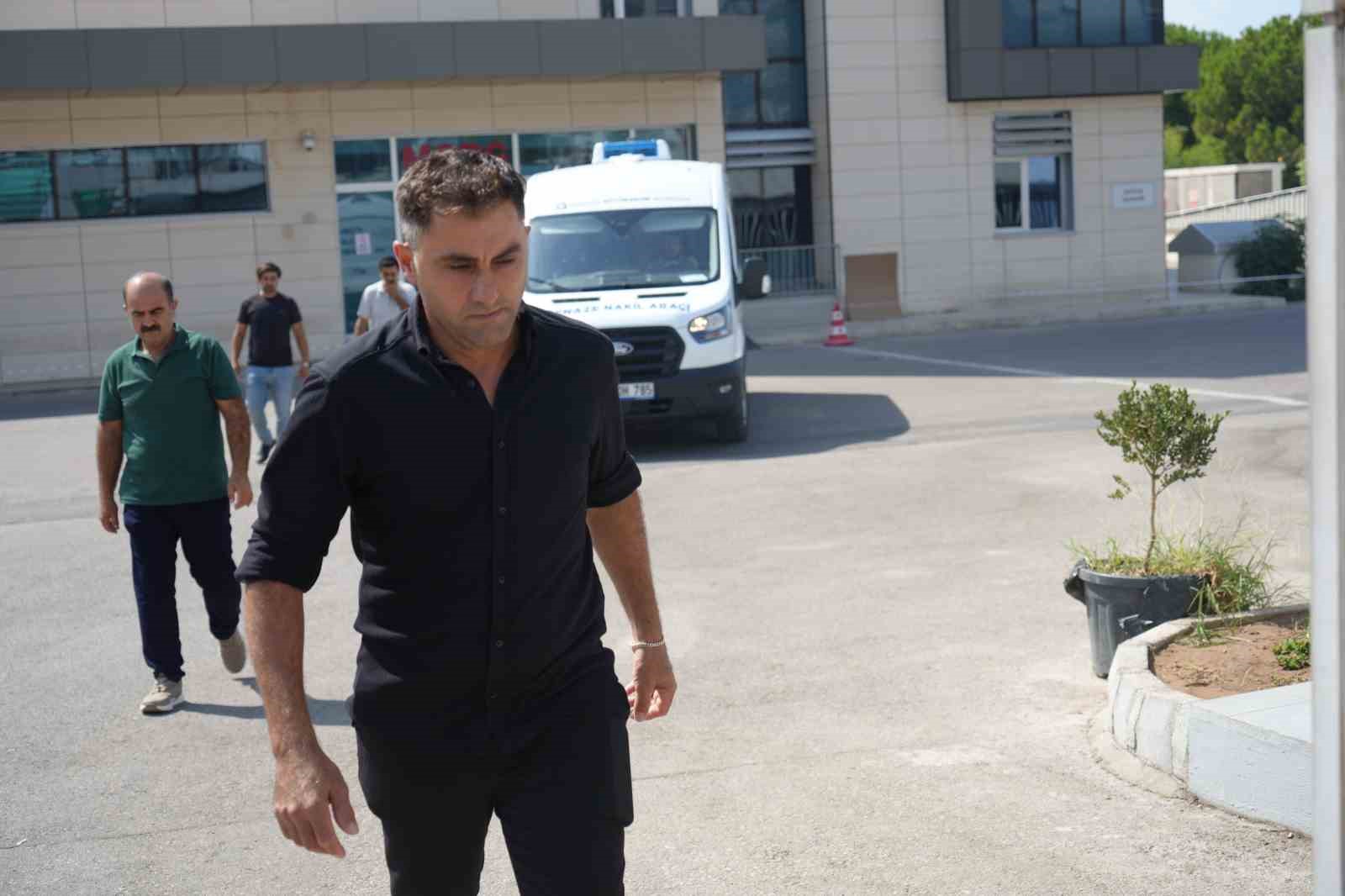Eski eşini eşarp ve yastıkla boğan sanık, olay gecesi kız arkadaşına trafikte birisini öldürdüğünü söylemiş
