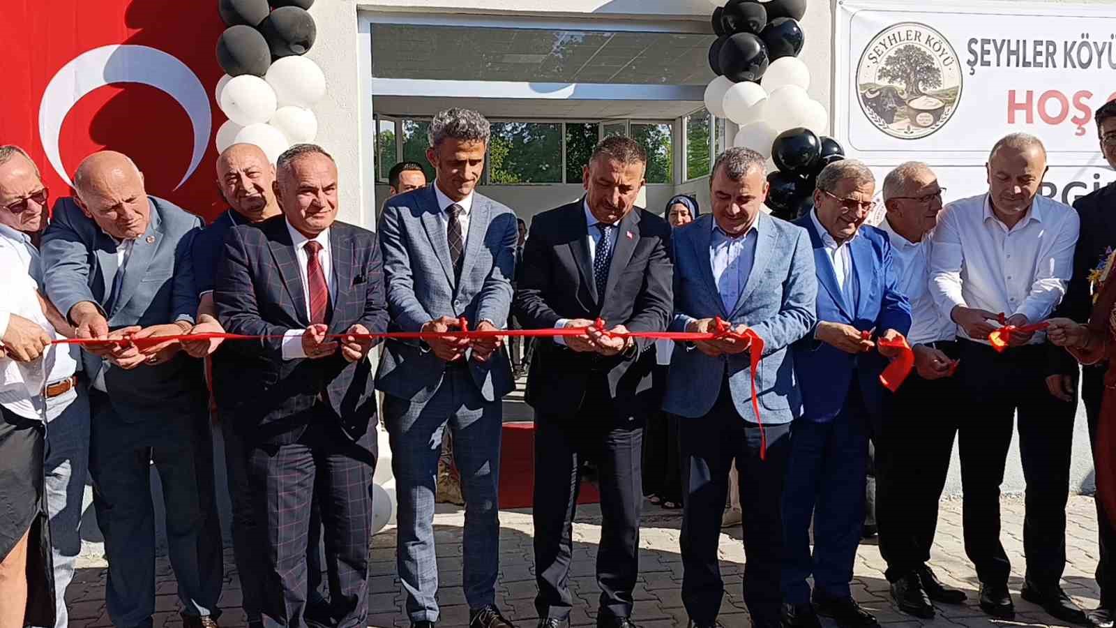 Şehler köyü sosyal tesisleri ile halk eğitim merkezi sergisi beğeni topladı