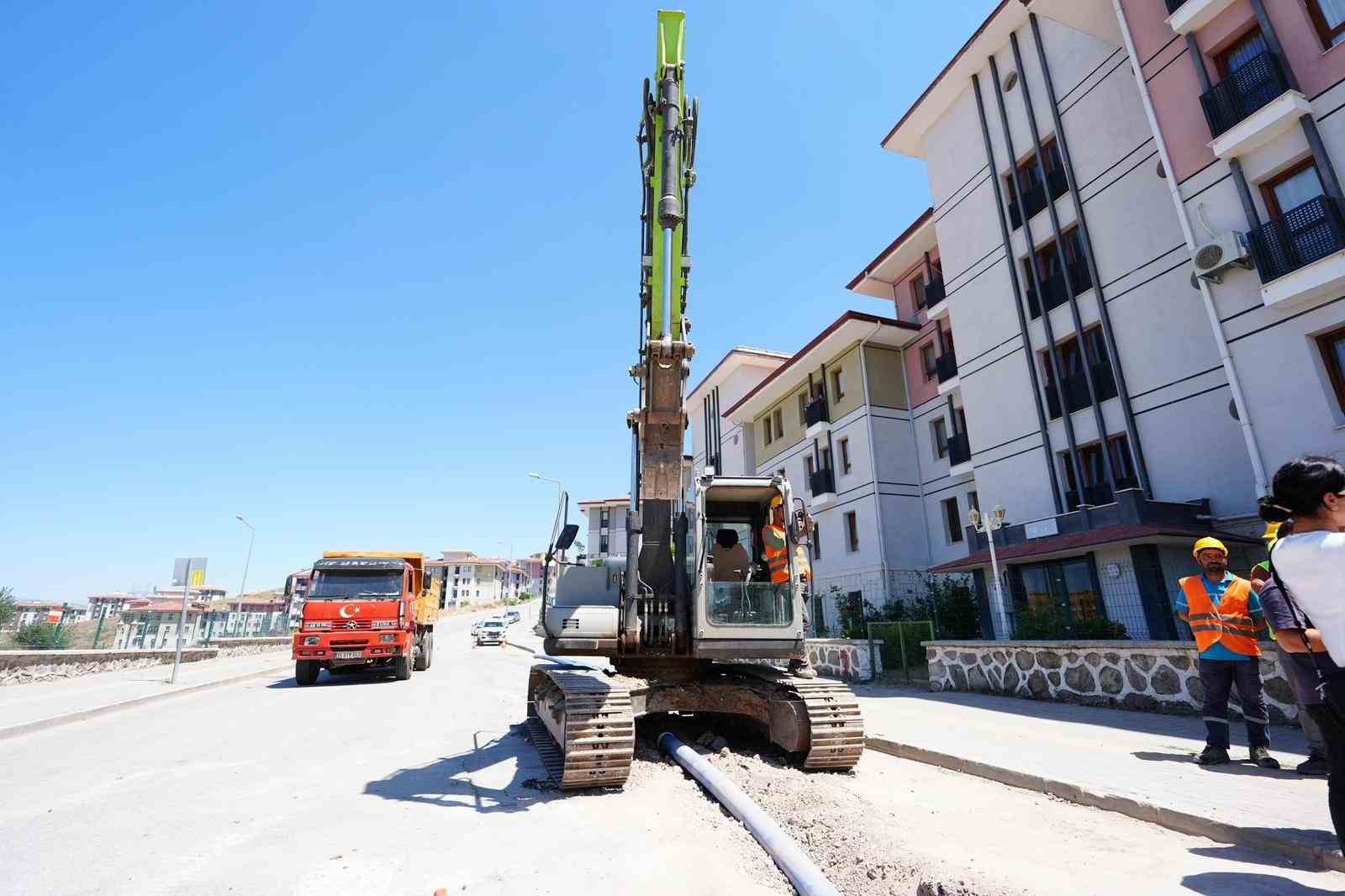 Başkan Dutlulu Akgedik TOKİ 2. Etap’ta altyapı çalışmalarını inceledi