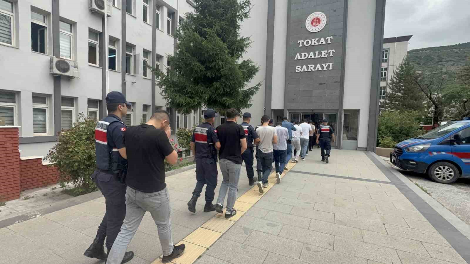Tokat merkezli uyuşturucu operasyonunda 36 şüpheli adliyeye sevk edildi