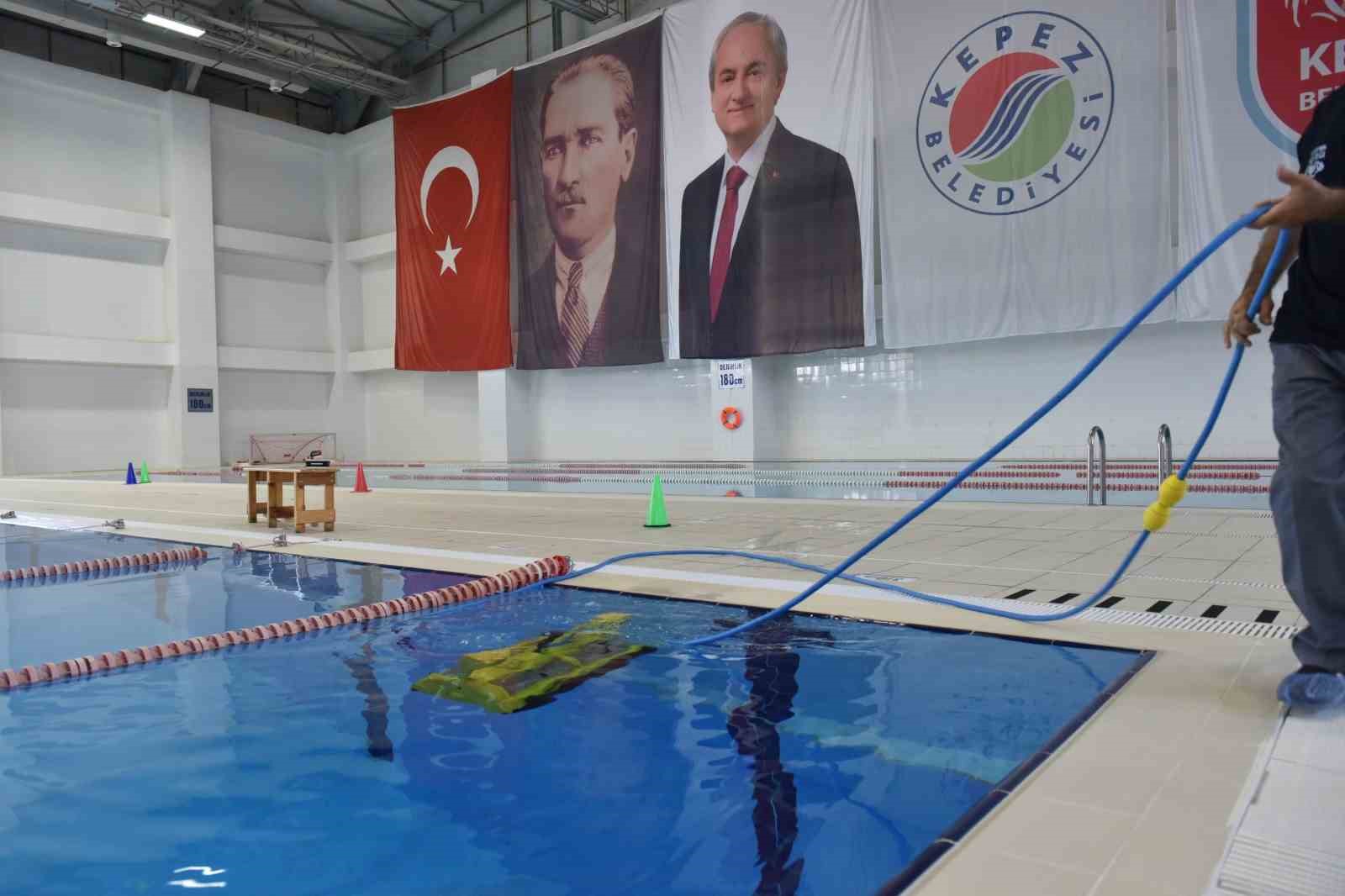 Kepez’in olimpik yüzme havuzunda hijyen ve sağlık önceliği