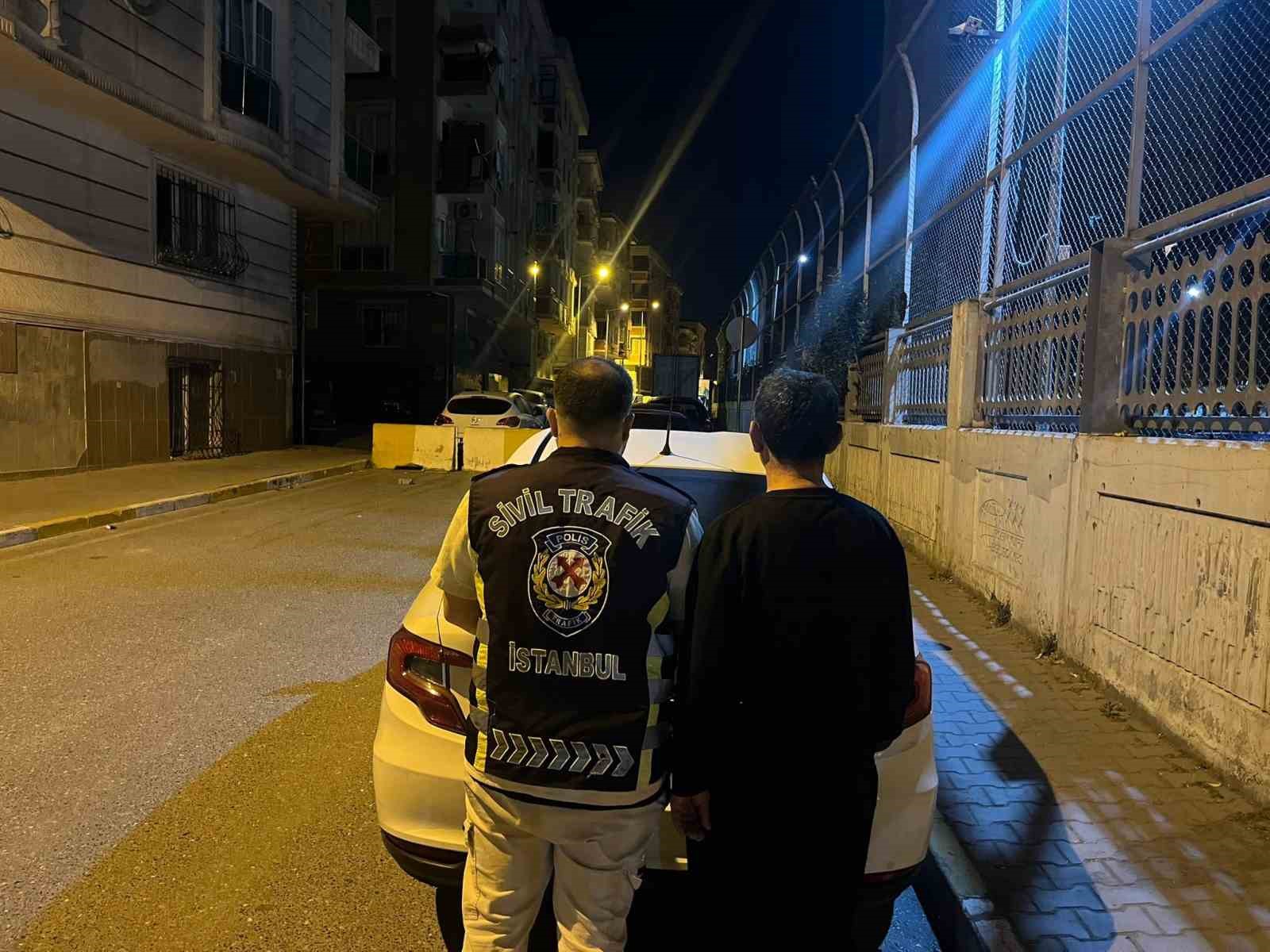 Esenyurt’ta trafikte tehlikeli hareketler yaparak ilerleyen sürücüye 96 bin TL para cezası