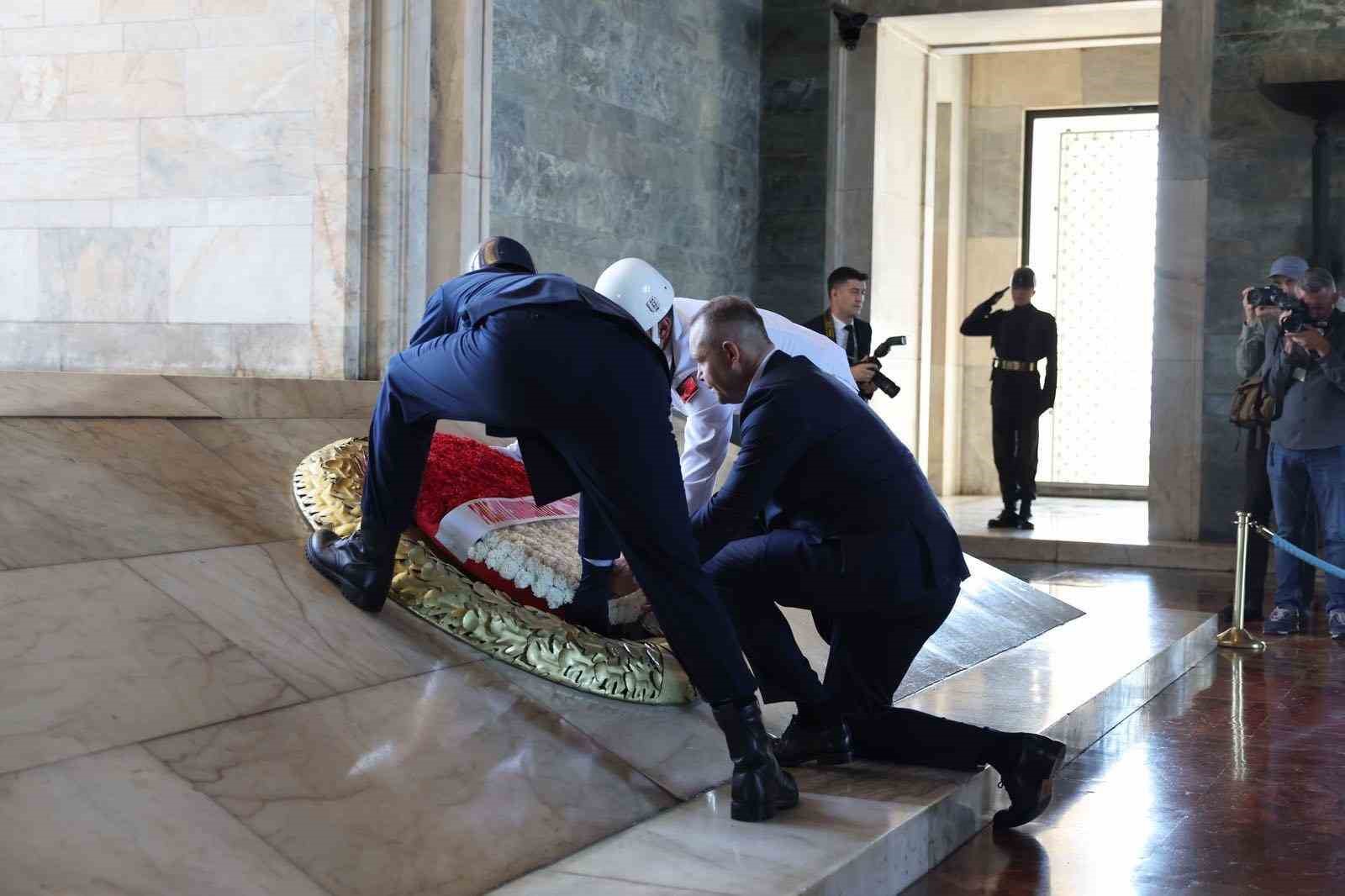 Polonya Cumhurbaşkanı Nawrocki, Anıtkabir’i ziyaret etti