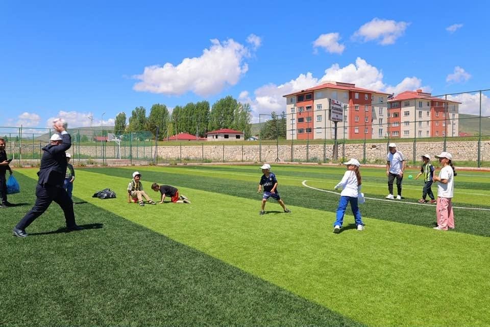 Arpalı’da çocuk oyunları etkinliği düzenlendi