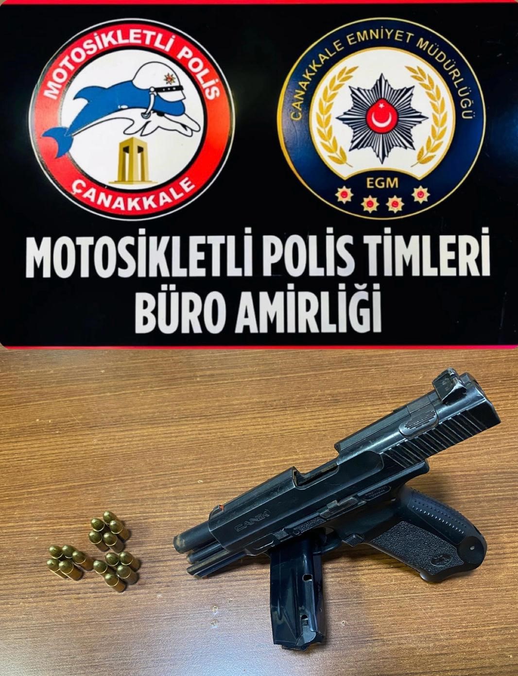 Çanakkale’de çeşitli suçlardan aranması olan 6 şüpheli tutuklandı