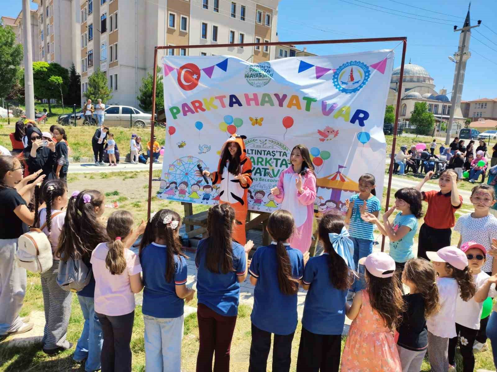 Altıntaş’ta çocuk şenliği