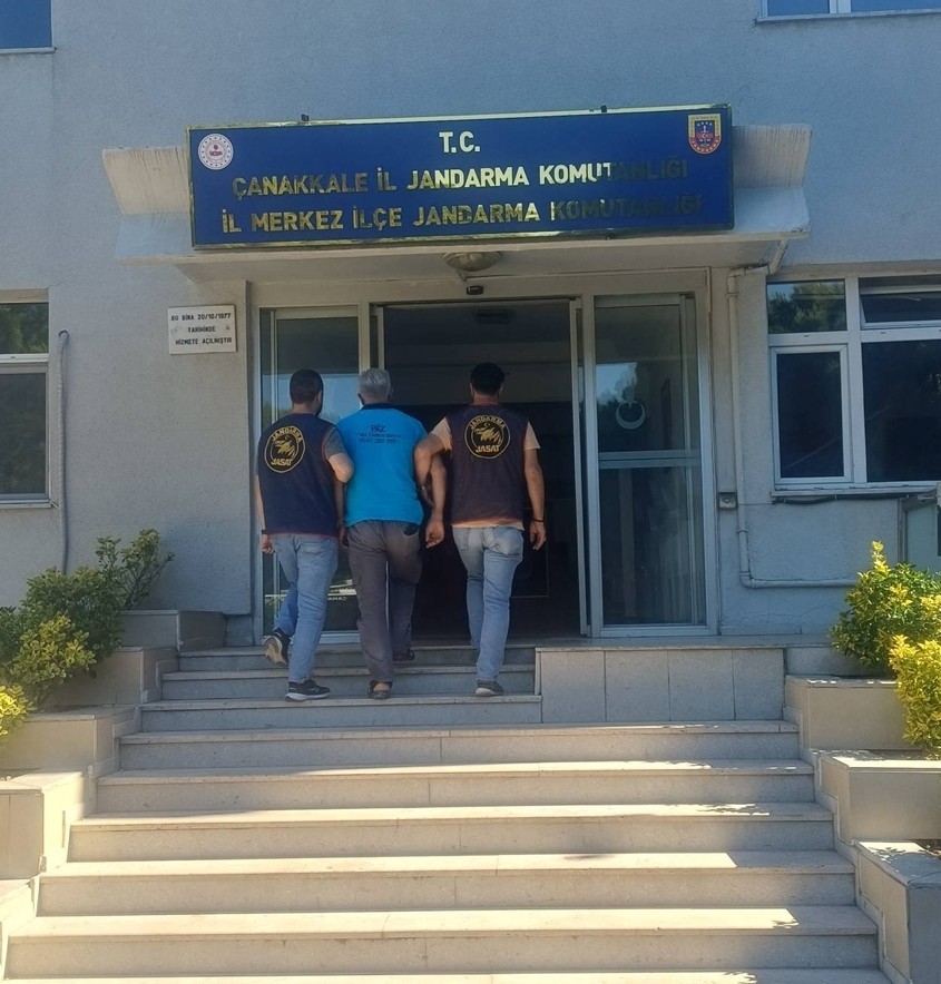 Çanakkale’de farklı suçlardan aranan 10 şüpheli tutuklandı