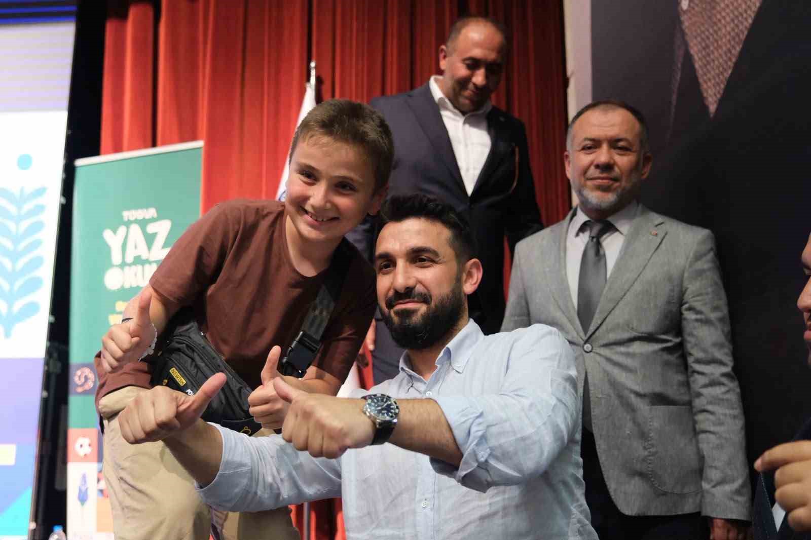 TÜGVA Eskişehir Yaz Okulu lansmana büyük bir coşkuyla gerçekleştirildi